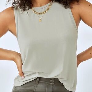 Aritzia Wilfred Beach Tank Light Green 
Sz XS